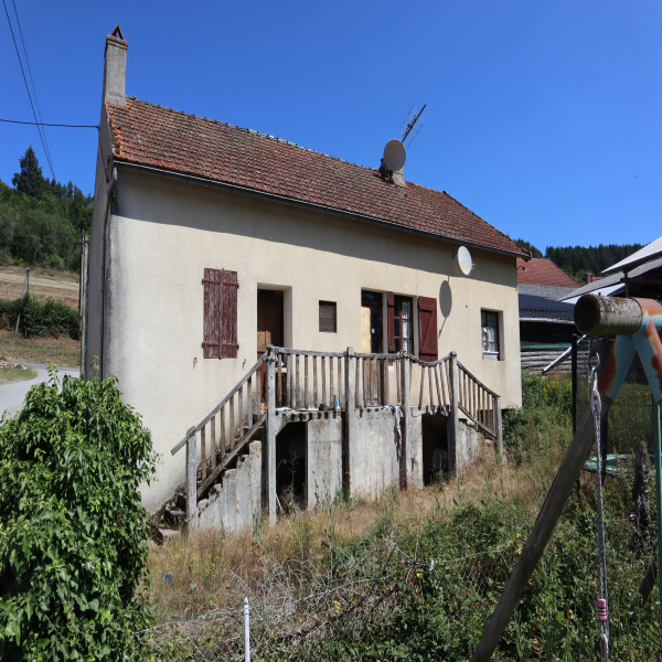 Offres de vente Maison de village Lucenay-l'Évêque 71540