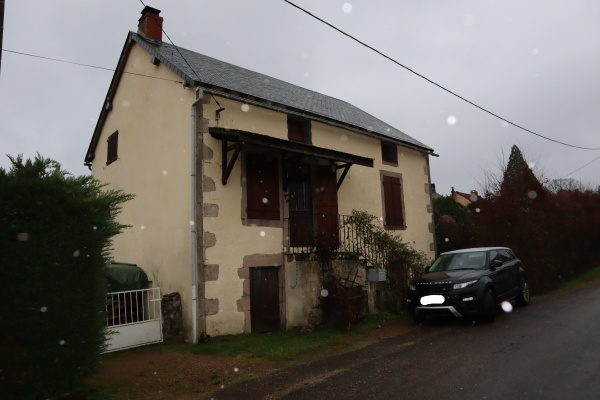 Offres de vente Maison de village La Celle-en-Morvan 71400