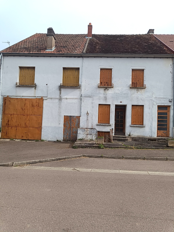 Offres de vente Maison de village Saint-Émiland 71490