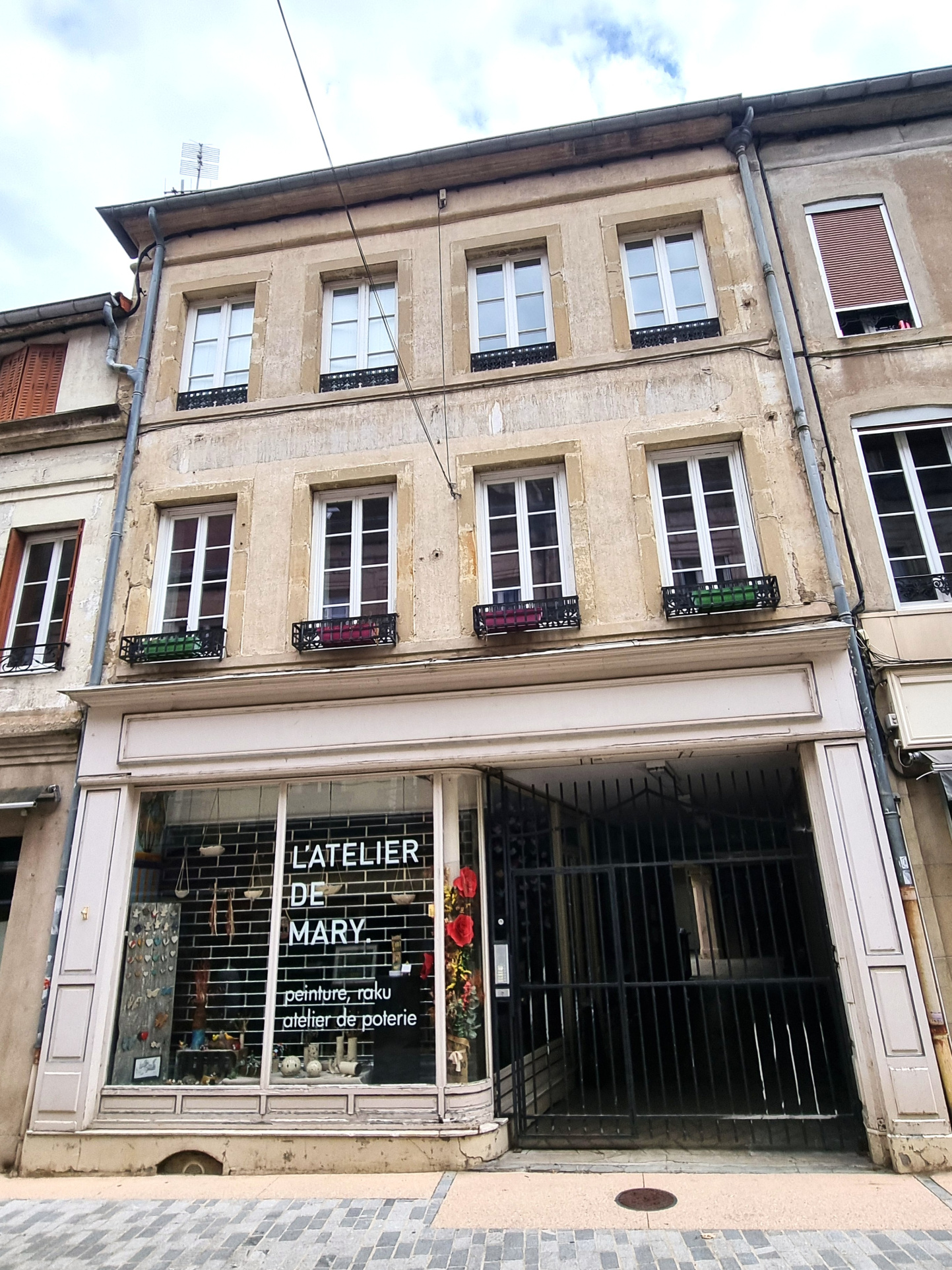 AUTUN - 235.000 euros