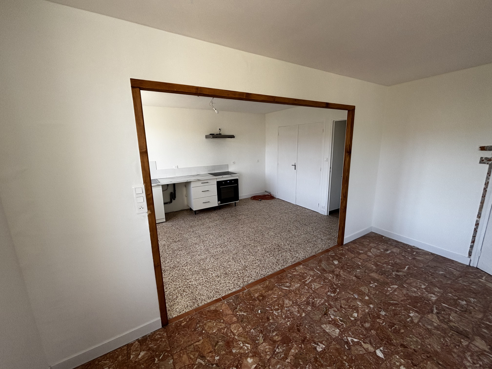 APPARTEMENT TYPE 5 AVEC EXTERIEUR